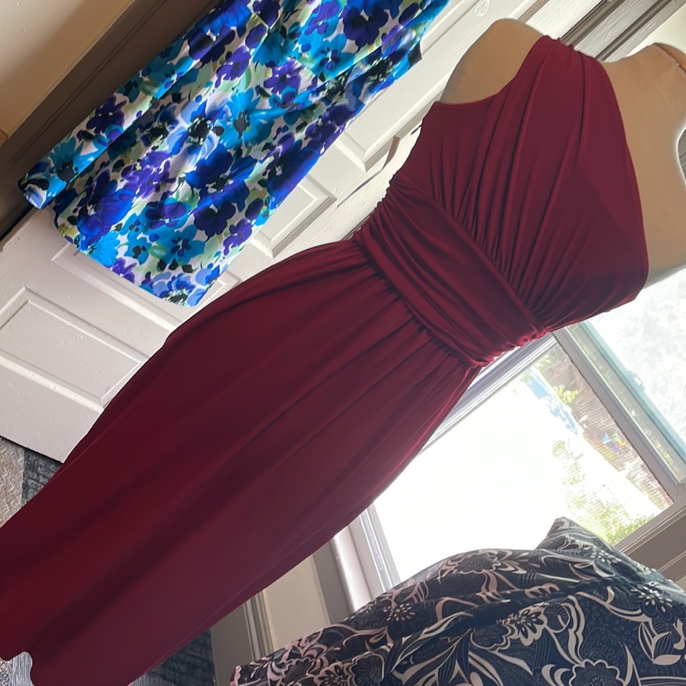 NWT Maggie London body con curve hugging dress figure flattering - Picture 4 of 10